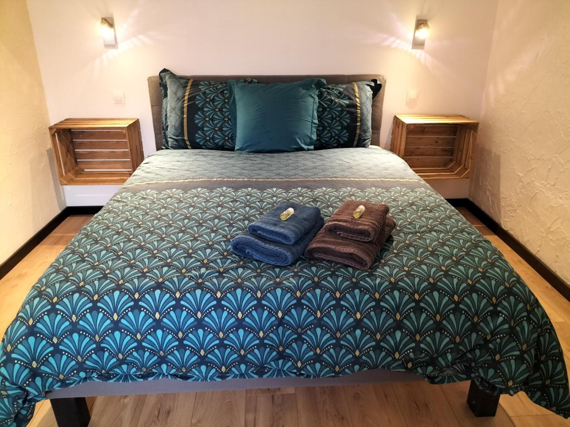 Bed and Breakfast Le Jardin Des Hirondelles à Blanzaguet-Saint-Cybard Extérieur photo